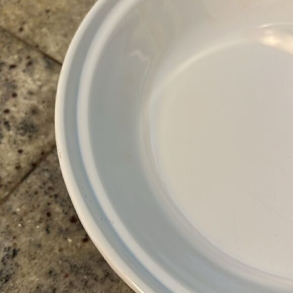 Chantal White Stoneware Deep Dish Pie Dish Pie Plate - Picture 3 of 9